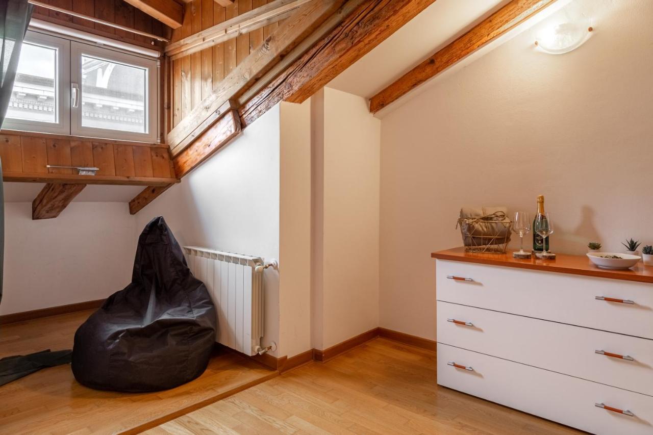 Rifugio Hemingway, Trieste Centro Con Parcheggio Buitenkant foto